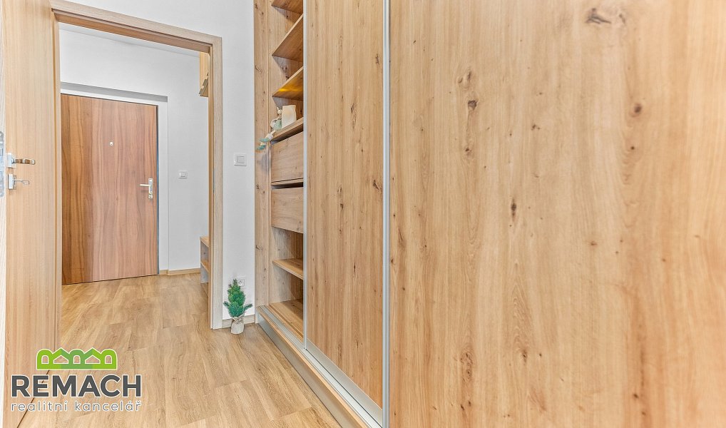 Pronájem bytu 1+kk 40 m², Náchod – náhled fotky 8