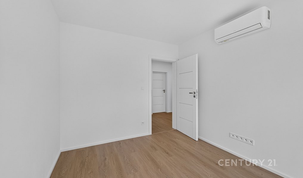 Prodej domu 150 m² s pozemkem 657 m², Kamenice – náhled fotky 18