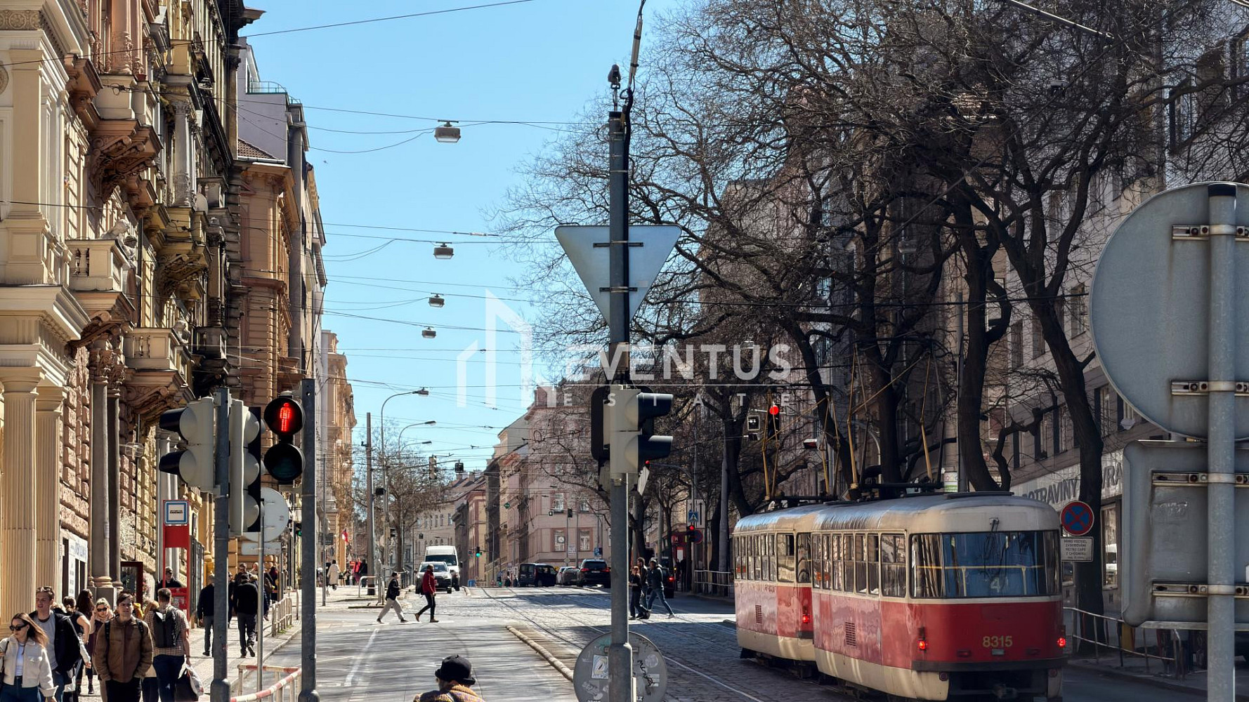 Prodej domu 1 520 m² s pozemkem 400 m² – fotografie 2