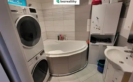 Prodej bytu 3+1 68 m², Francouzská, Ostrava - Poruba