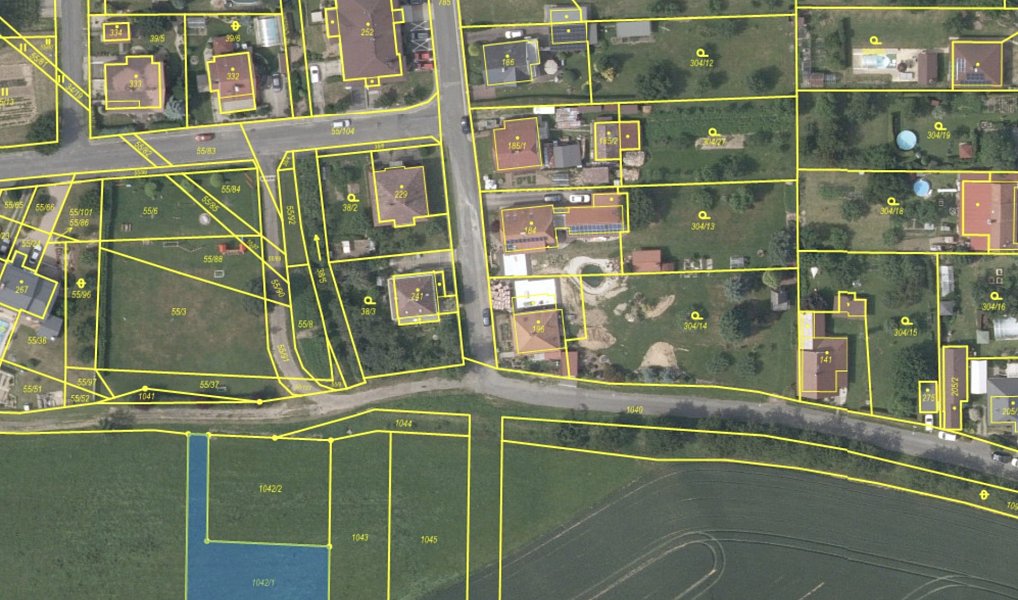 Prodej stavebního pozemku 951 m², Suchdol – náhled fotky 2