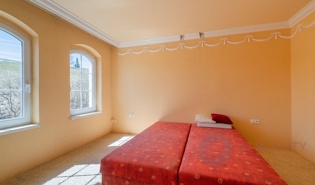 Prodej ubytovacího objektu 1 400 m², Pernink – náhled fotky 24