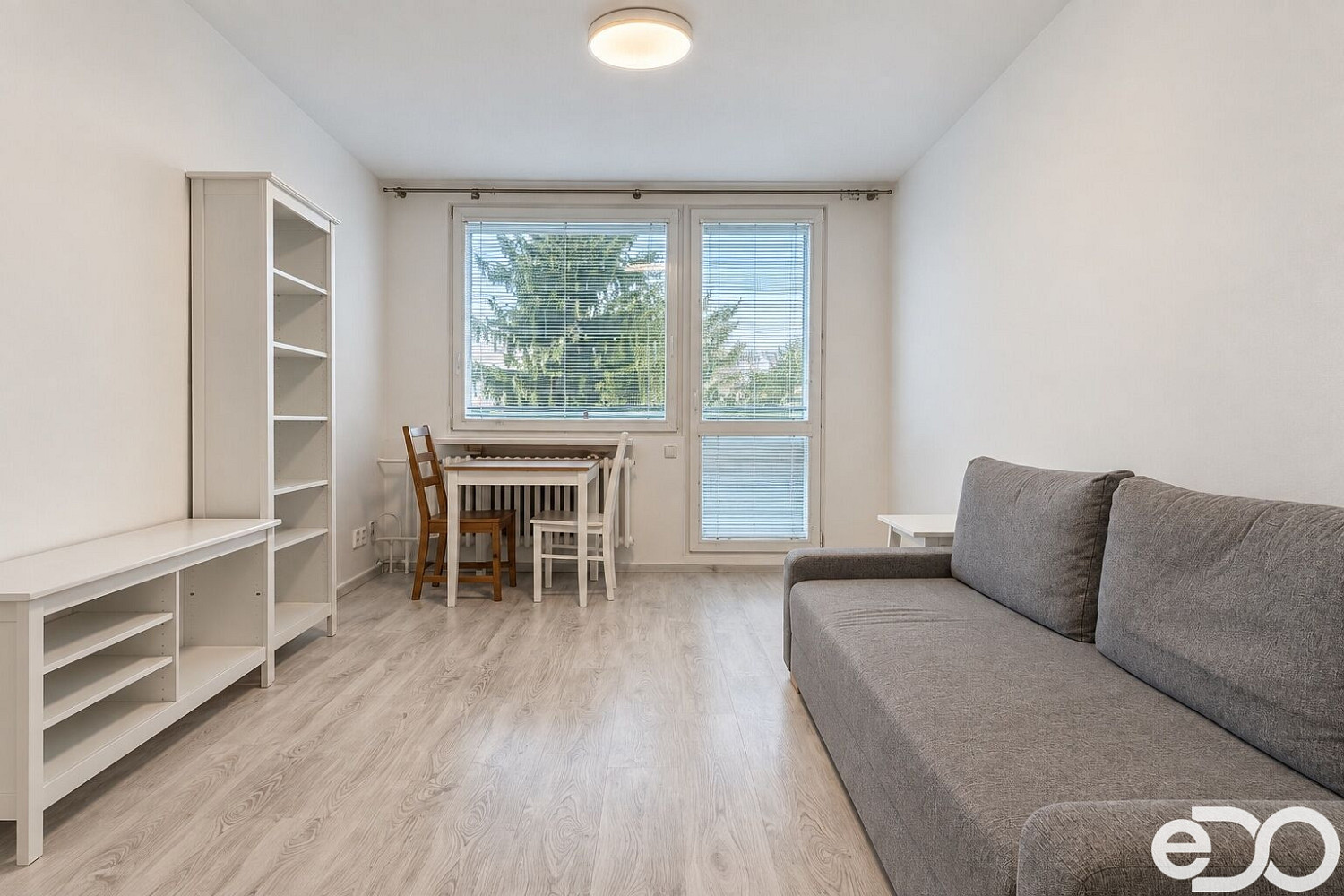 Pronájem bytu 2+kk 41 m² – fotografie 4