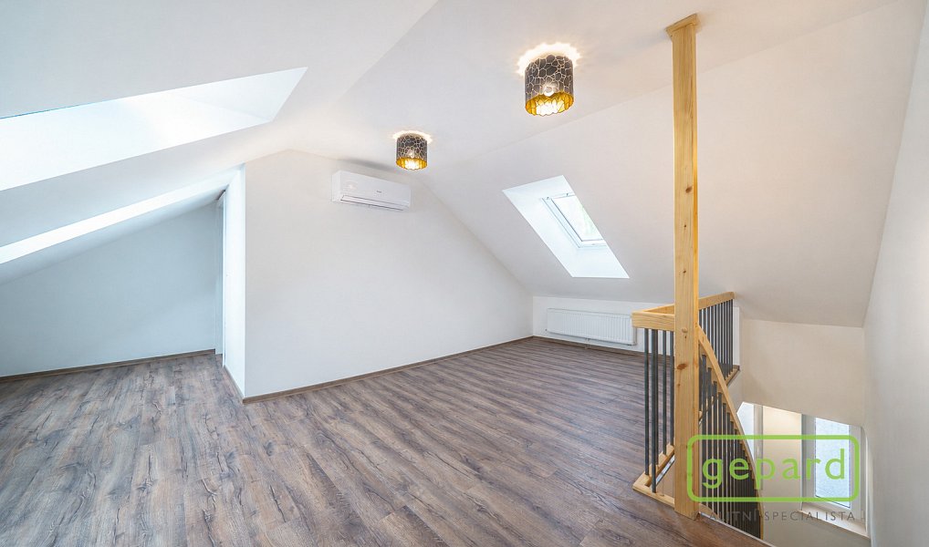 Prodej bytu 3+1 100 m², Karlovy Vary – náhled fotky 15