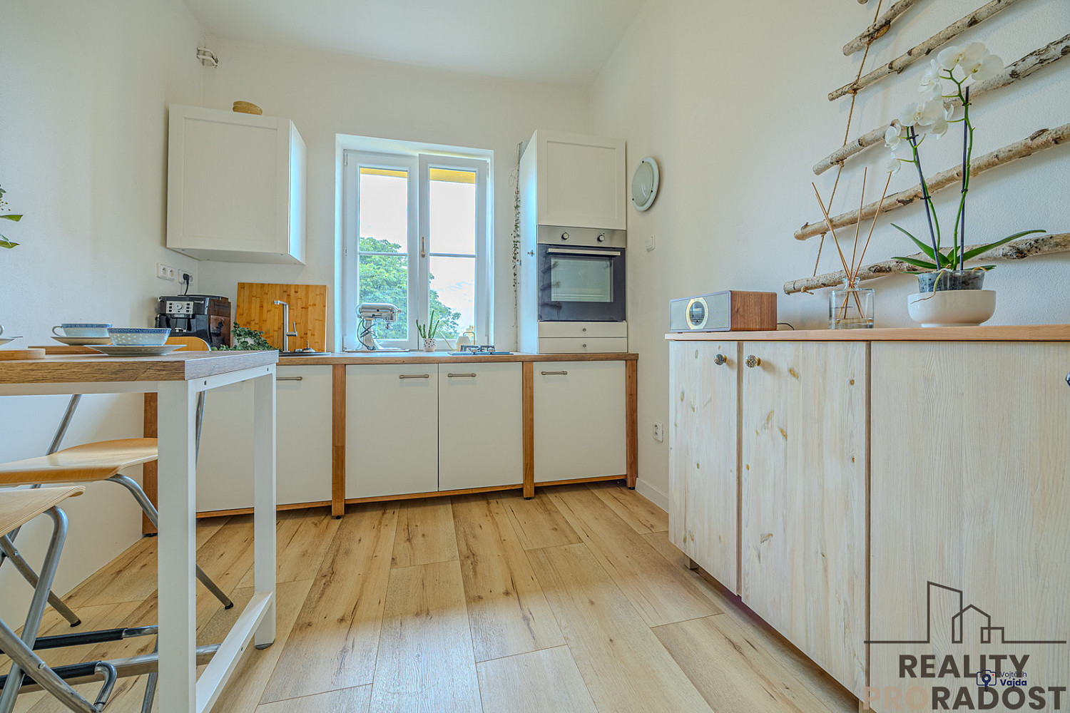 Pronájem bytu 3+kk 79 m² – fotografie 2