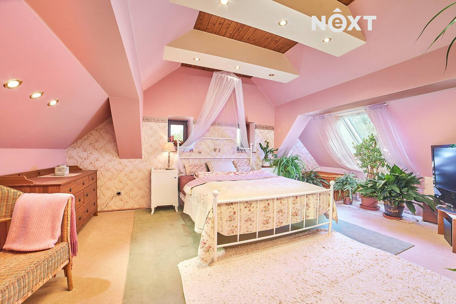 Prodej domu 255 m² s pozemkem 14 881 m² — photo 3