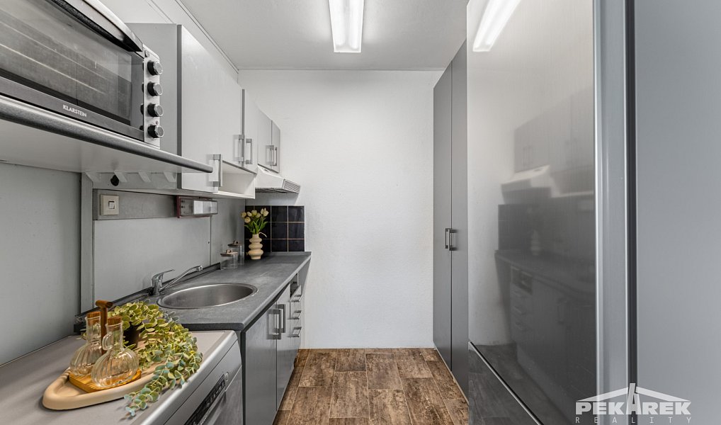 Prodej bytu 2+kk 43 m², Praha – náhled fotky 3