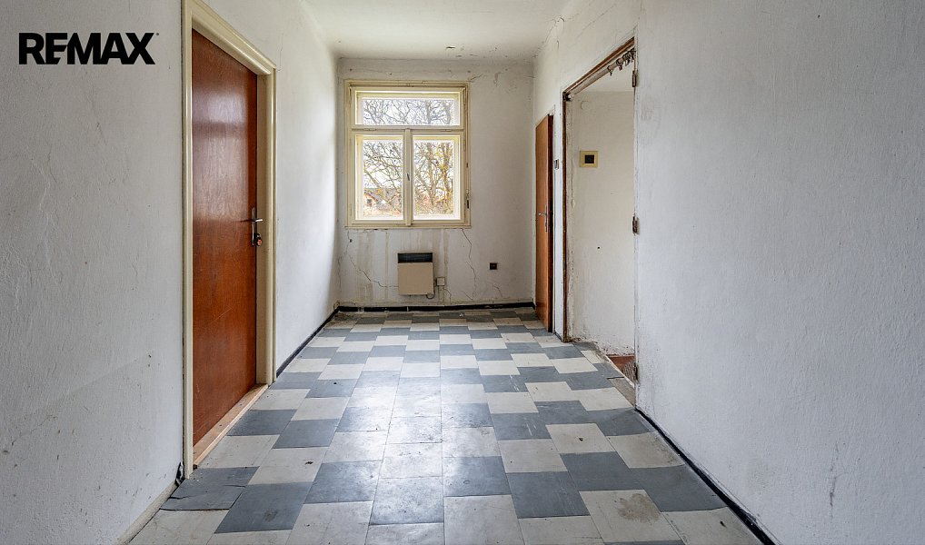 Prodej domu 235 m² s pozemkem 1 359 m², Praha – náhled fotky 36