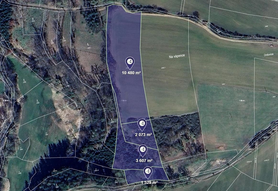 Prodej pole 17 689 m²