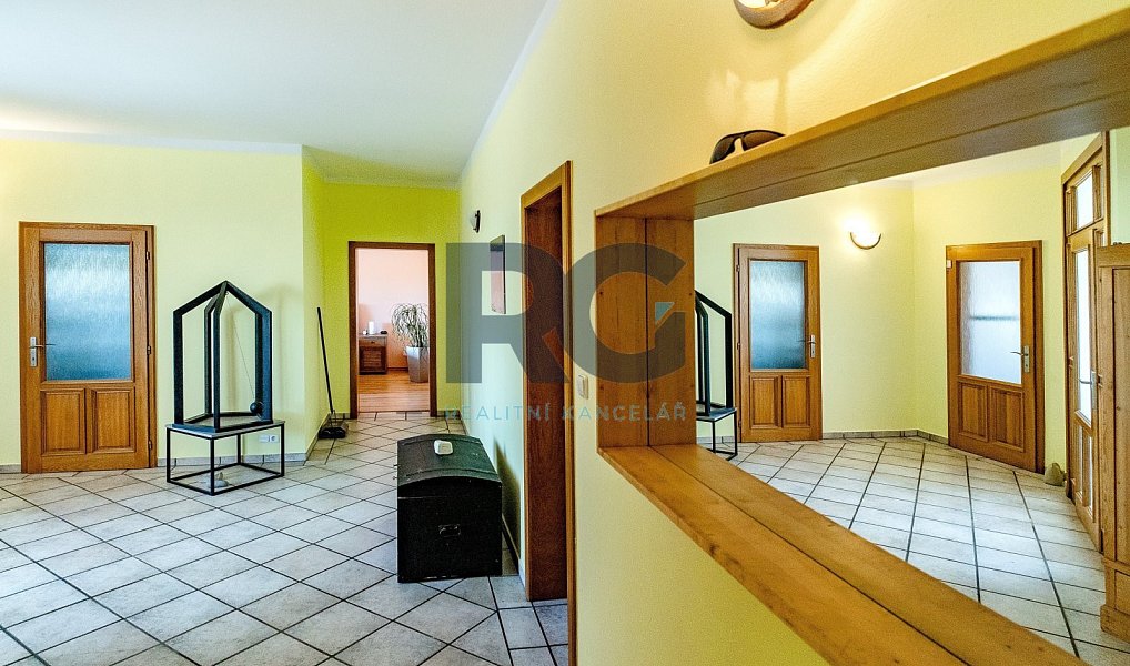 Prodej nájemního domu, činžáku 568 m², Písek – náhled fotky 37