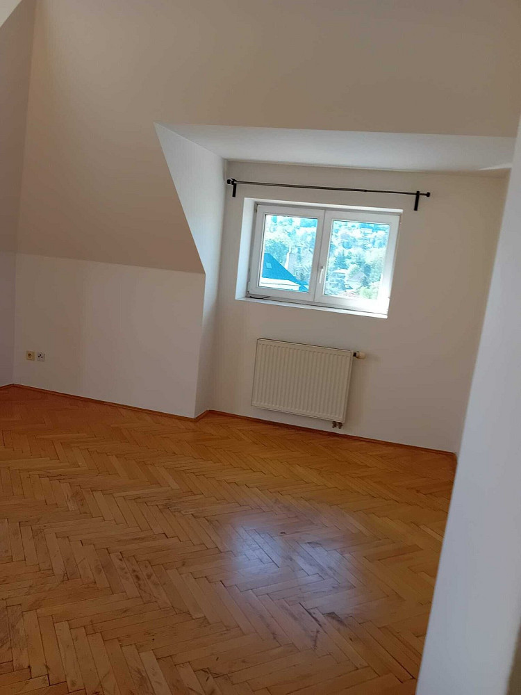 Pronájem bytu 3+kk 85 m² — photo 2