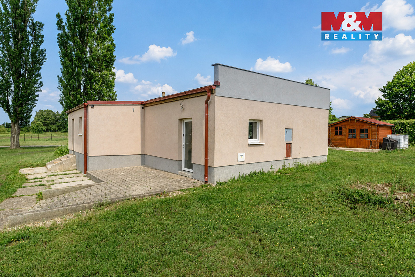 Prodej domu 109 m² s pozemkem 1 261 m² — photo 2