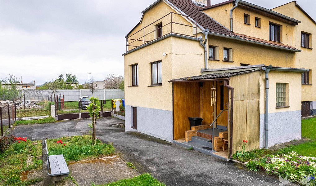 Prodej domu 244 m² s pozemkem 829 m², Strakonice – náhled fotky 24