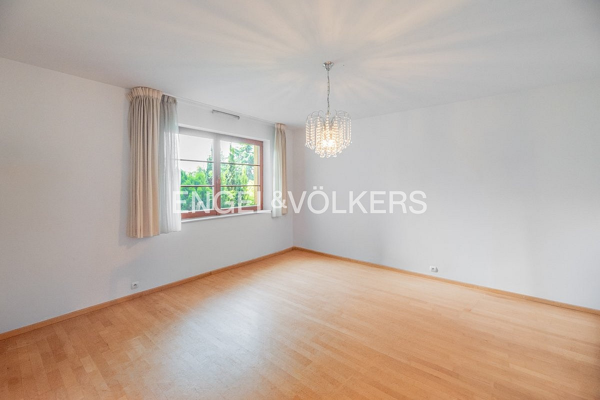 Pronájem domu 440 m² s pozemkem 1 096 m² – fotografie 4