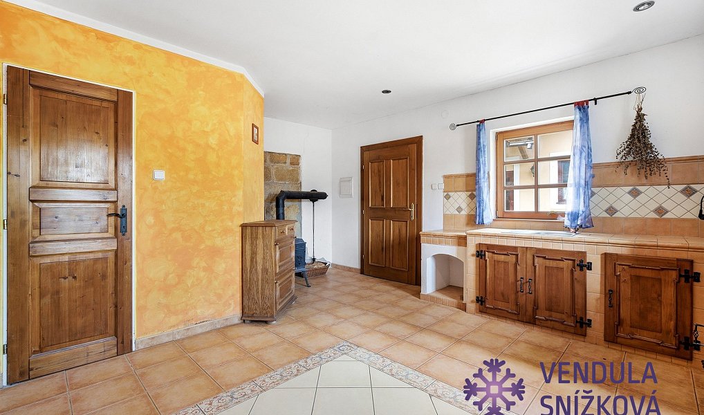 Prodej domu 180 m² s pozemkem 889 m², Bělá pod Bezdězem – náhled fotky 12