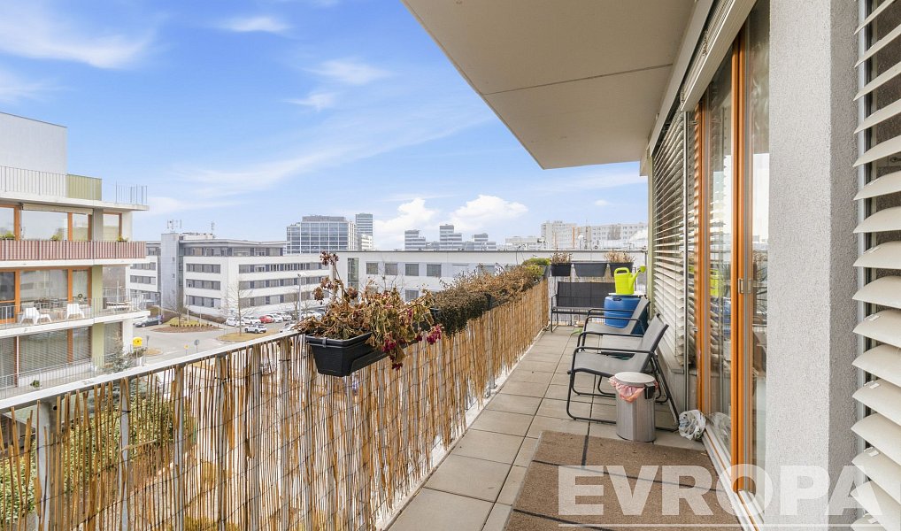 Prodej bytu 4+kk 143 m², Praha – náhled fotky 9