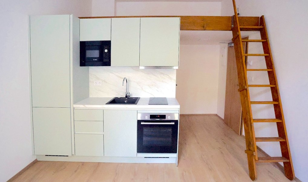 Pronájem bytu 1+kk, 23 m², Nové Město - Praha 2, Praha