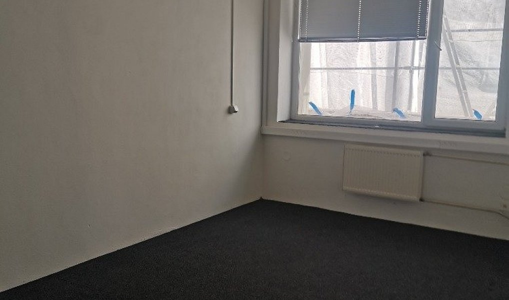 Pronájem obchodních prostor 17 m², Hradec Králové – náhled fotky 17
