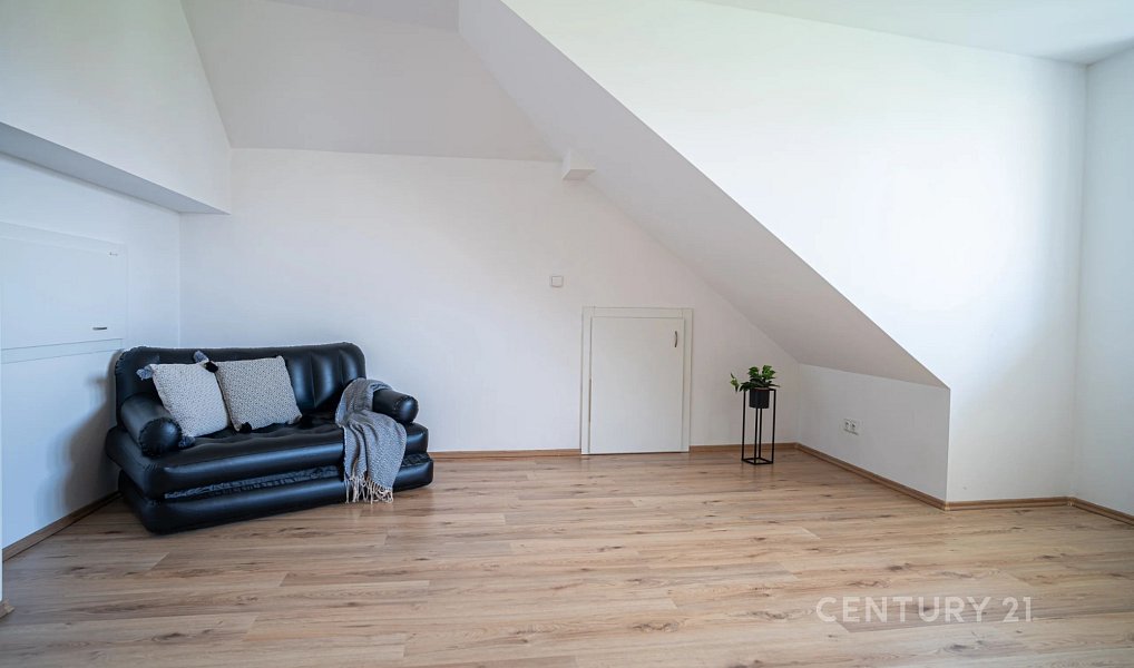 Pronájem bytu 3+kk 74 m², Znojmo – náhled fotky 4