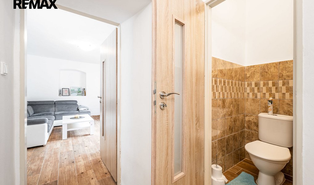 Prodej domu 363 m² s pozemkem 1 624 m², Paračov – náhled fotky 21