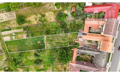 Prodej stavebního pozemku 1 093 m², Hovorany, okres Hodonín