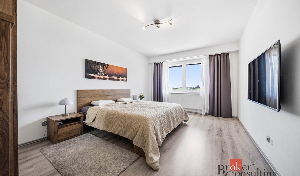 Prodej bytu 3+kk 103 m², Hradec Králové – náhled fotky 3