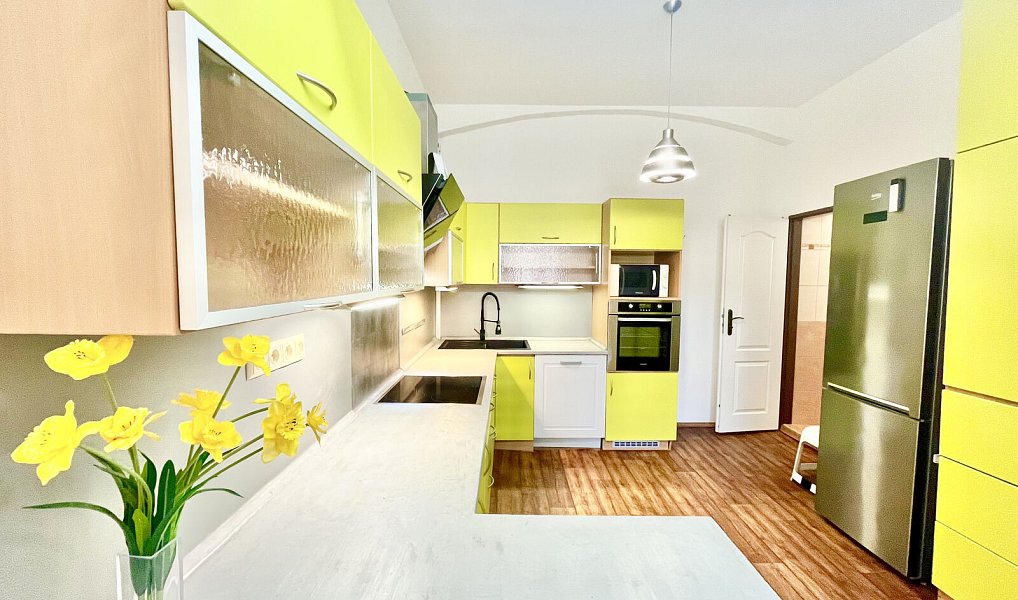 Pronájem bytu 5+1 127 m², Praha – fotka 1 z 22