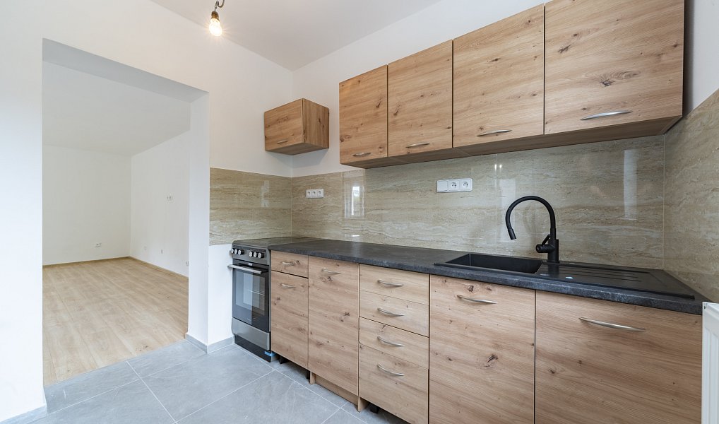 Prodej domu 114 m² s pozemkem 238 m², Vojtanov – náhled fotky 9