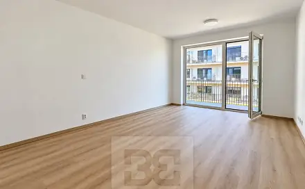 Pronájem bytu 1+kk 35 m²
