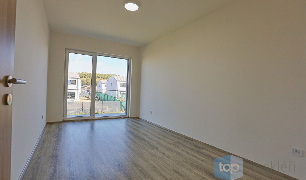 Pronájem domu 128 m² s pozemkem 432 m², Horoušany – náhled fotky 9