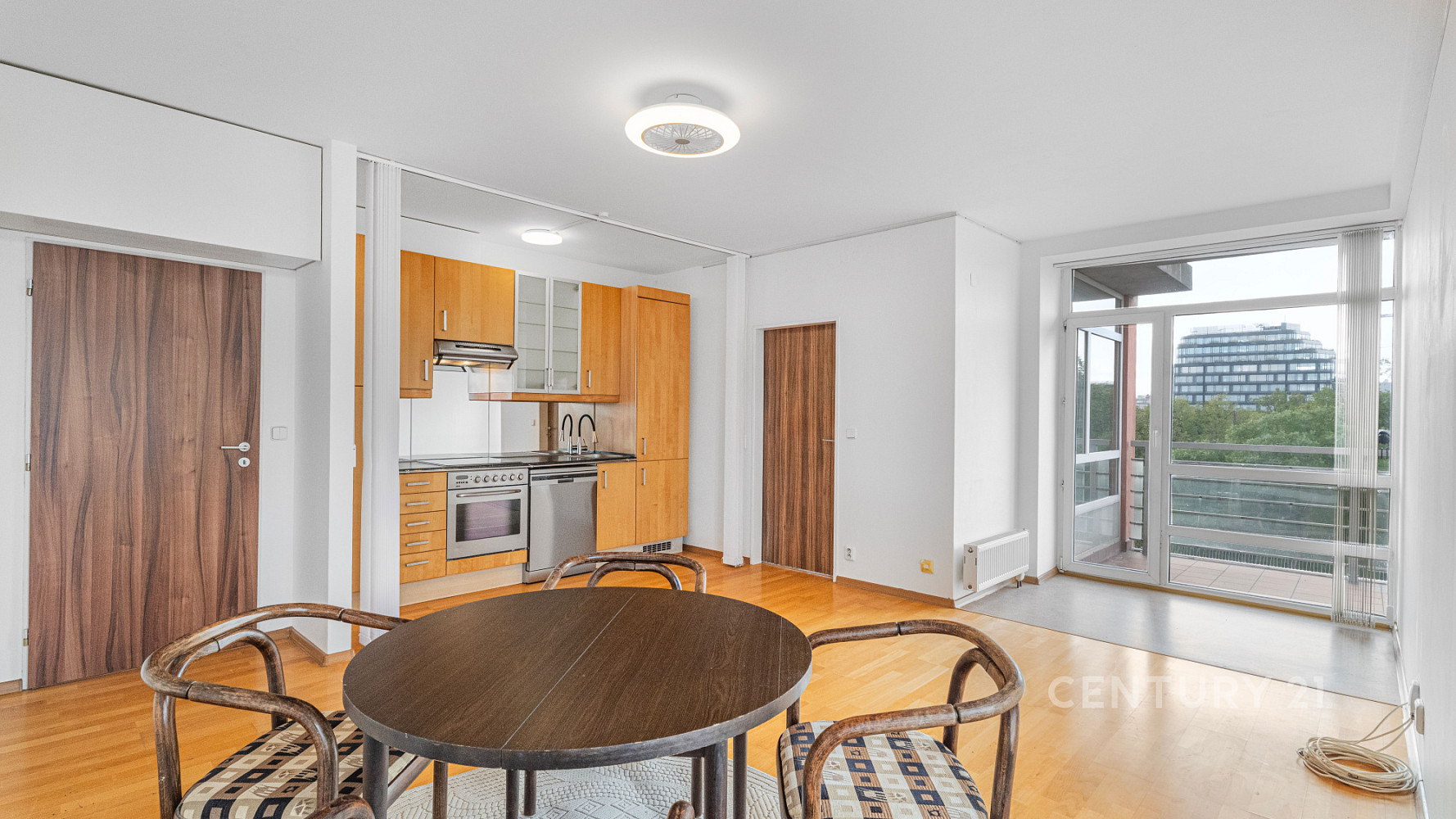 Pronájem bytu 2+kk 54 m² – fotografie 3