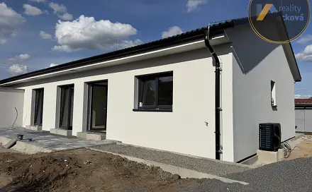 Pronájem domu 99 m² s pozemkem 350 m², Vraňany, okres Mělník