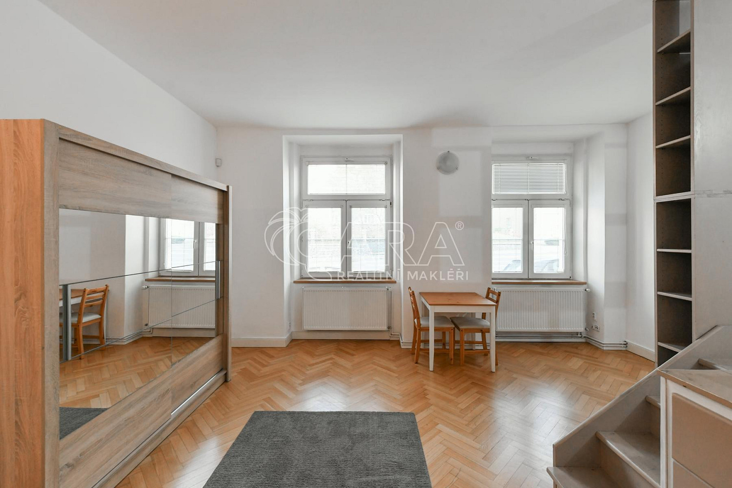 Pronájem bytu 2+kk 56 m² – fotografie 3