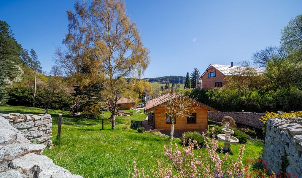 Prodej domu 250 m² s pozemkem 4 306 m², Bečov nad Teplou – náhled fotky 30