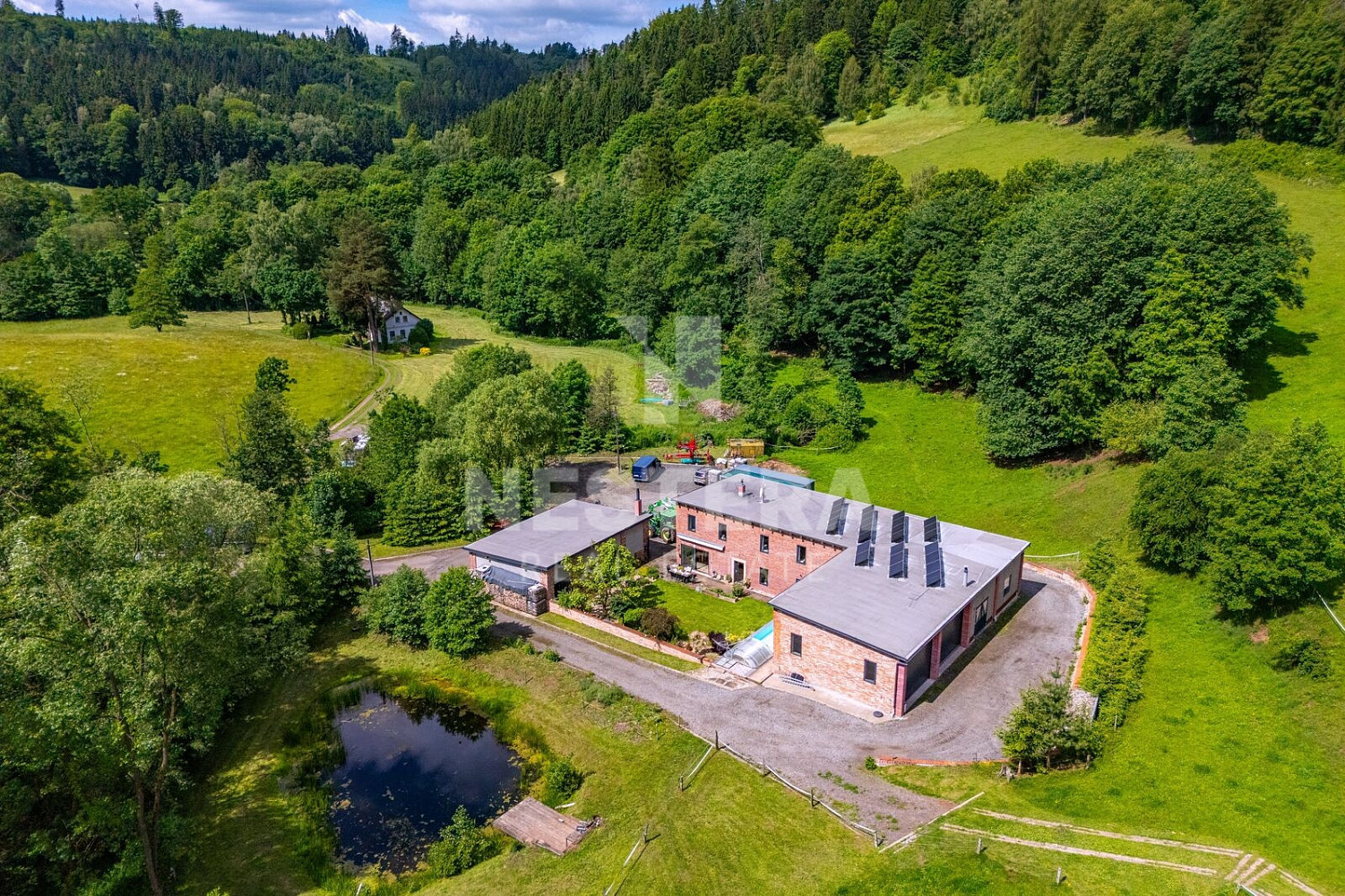 Prodej domu 341 m² s pozemkem 798 m² – fotografie 4