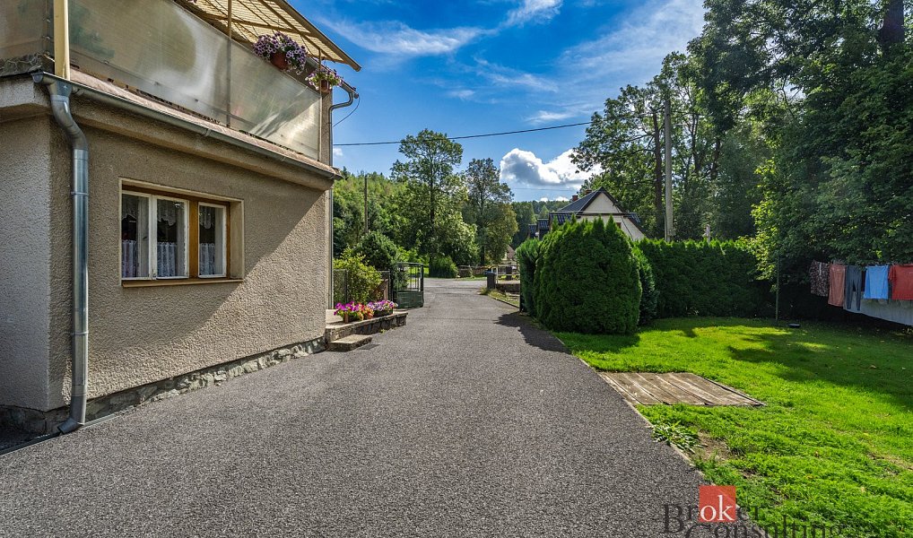 Prodej domu 184 m² s pozemkem 1 352 m², Kunratice u Cvikova – náhled fotky 7