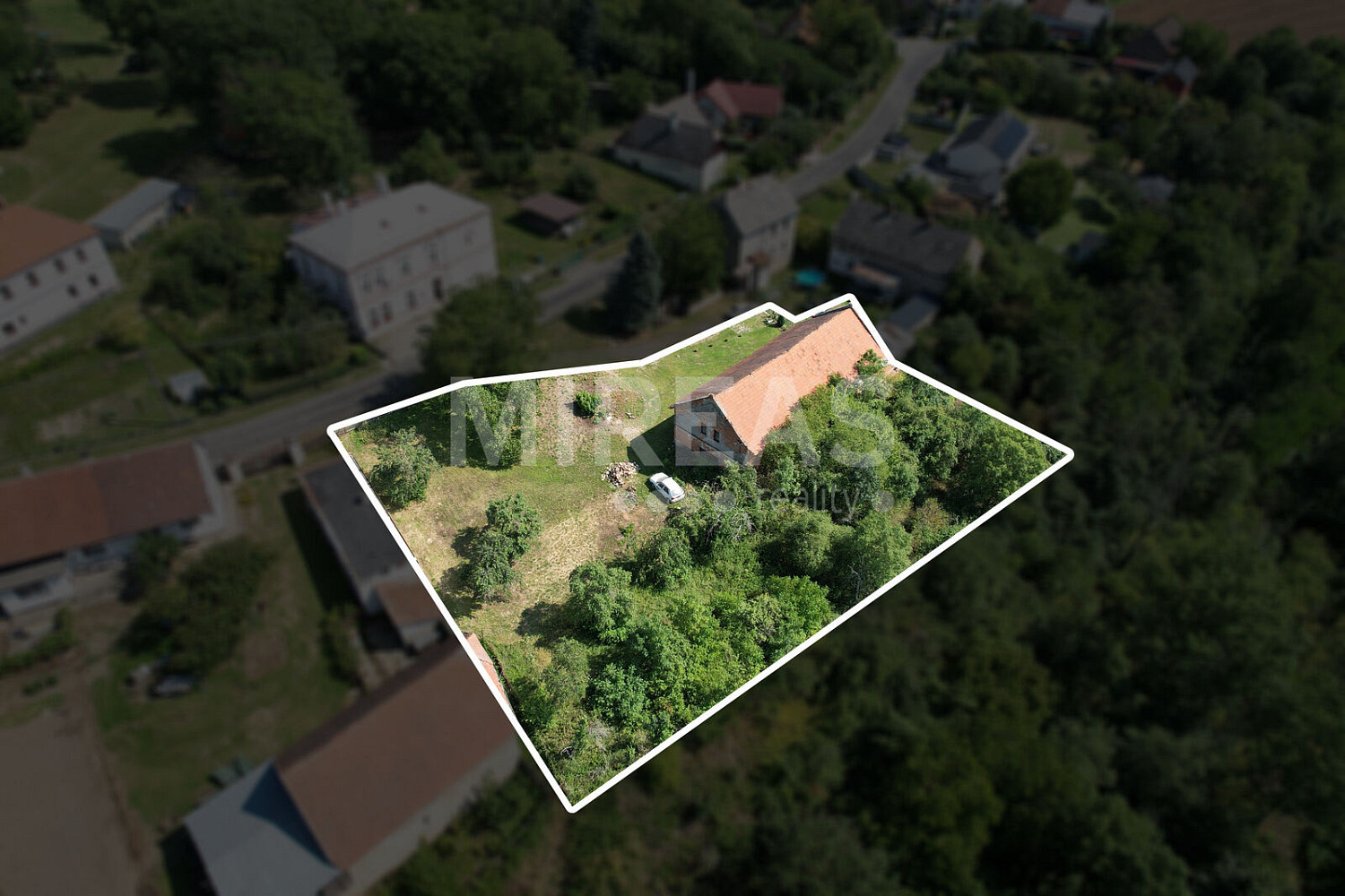 Prodej stavebního pozemku 2 284 m² – fotografie 3