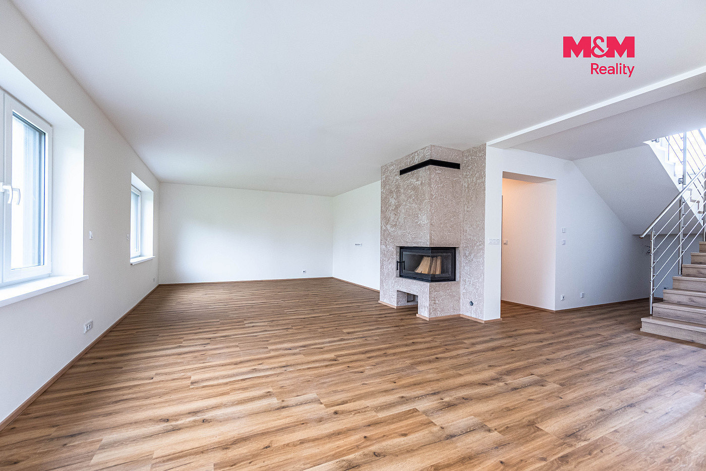 Prodej domu 248 m² s pozemkem 1 542 m² – fotografie 3