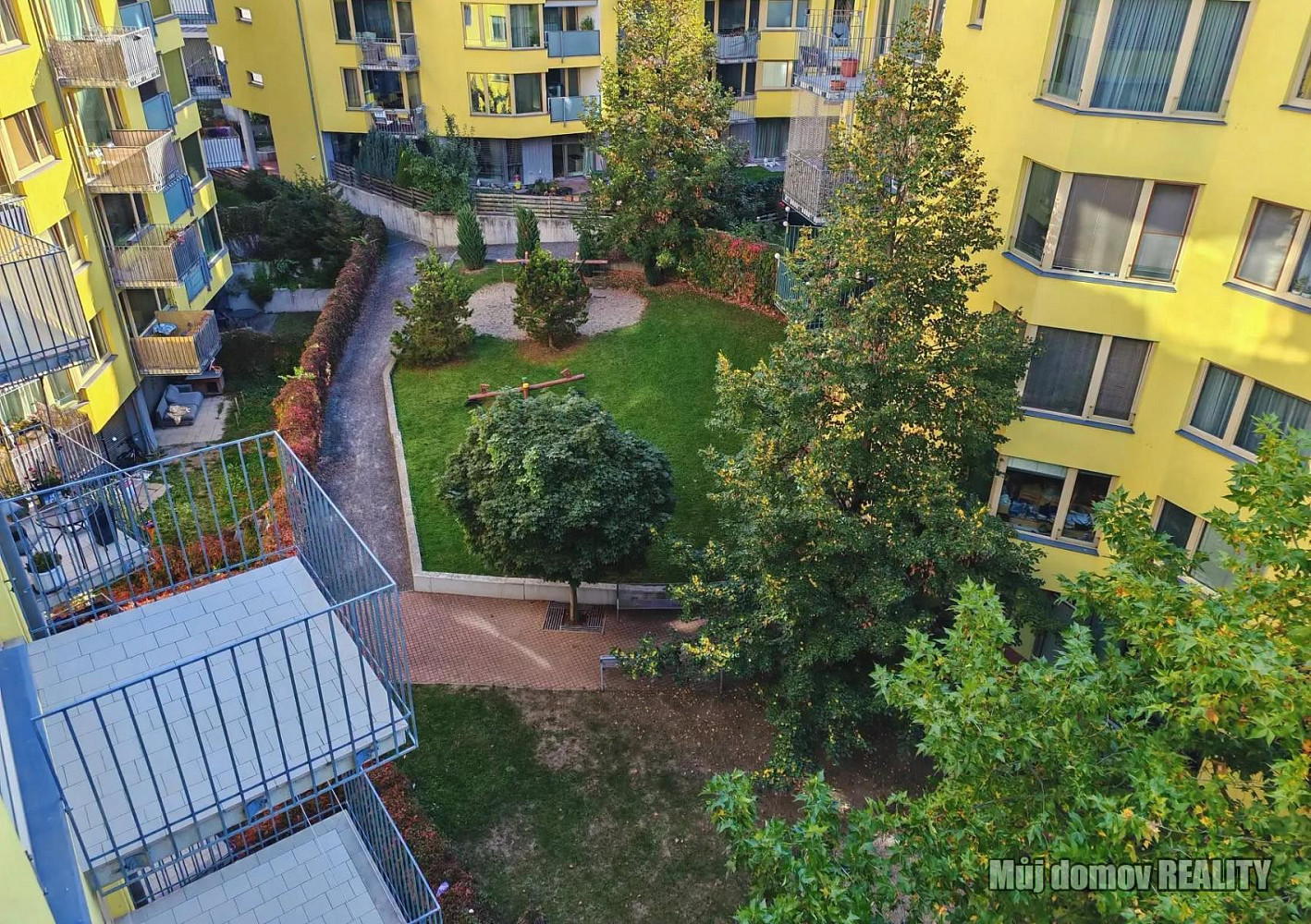 Pronájem bytu 2+kk 58 m² – fotografie 3