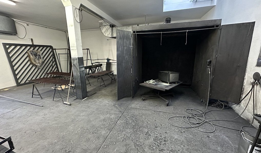 Prodej skladovacích prostor 3 501 m², Vršovice – náhled fotky 24