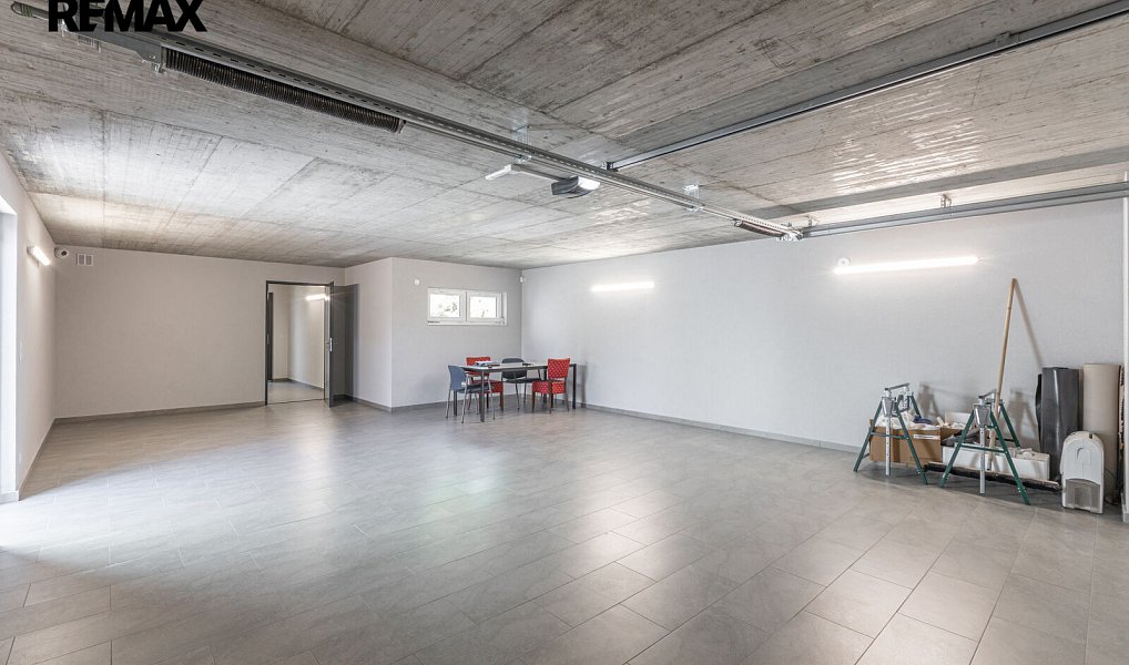 Prodej domu 244 m² s pozemkem 810 m², Praha – náhled fotky 31