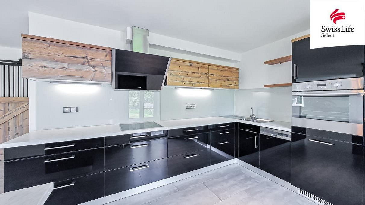 Prodej domu 211 m² s pozemkem 975 m² – fotografie 3