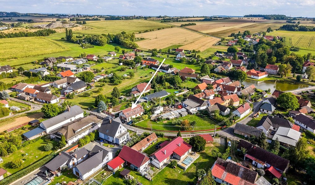 Prodej domu 200 m² s pozemkem 882 m², Dražičky – náhled fotky 38