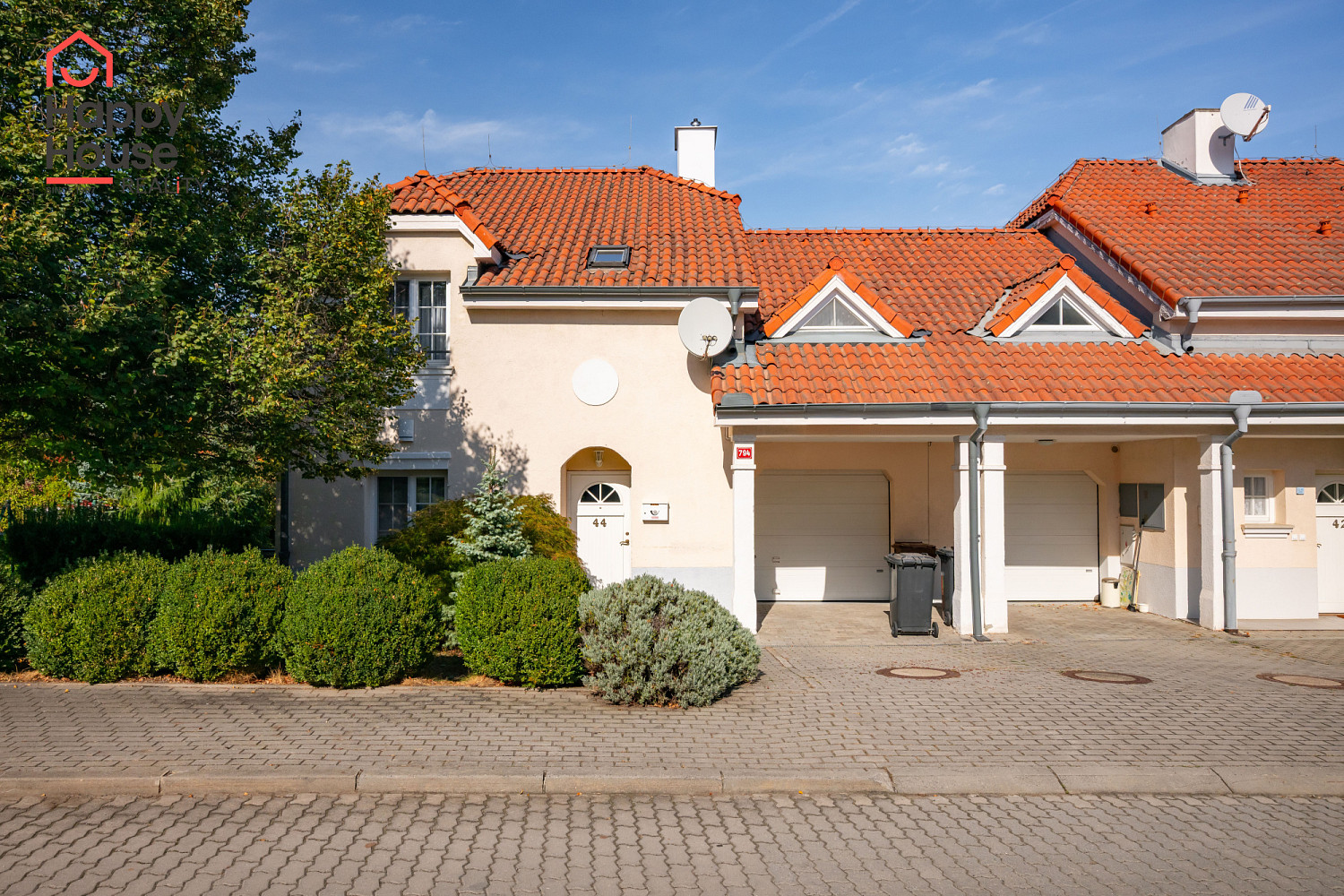 Pronájem domu 120 m² s pozemkem 536 m² – fotografie 2
