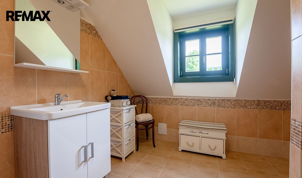 Prodej chaty/chalupy 170 m² s pozemkem 1 001 m², Lipová-lázně – náhled fotky 22