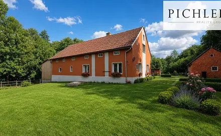 Prodej domu 298 m² s pozemkem 1 192 m², Valeč - Velký Hlavákov, okres Karlovy Vary