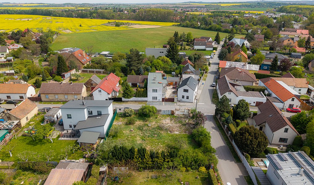 Prodej stavebního pozemku 722 m², Jirny – náhled fotky 10
