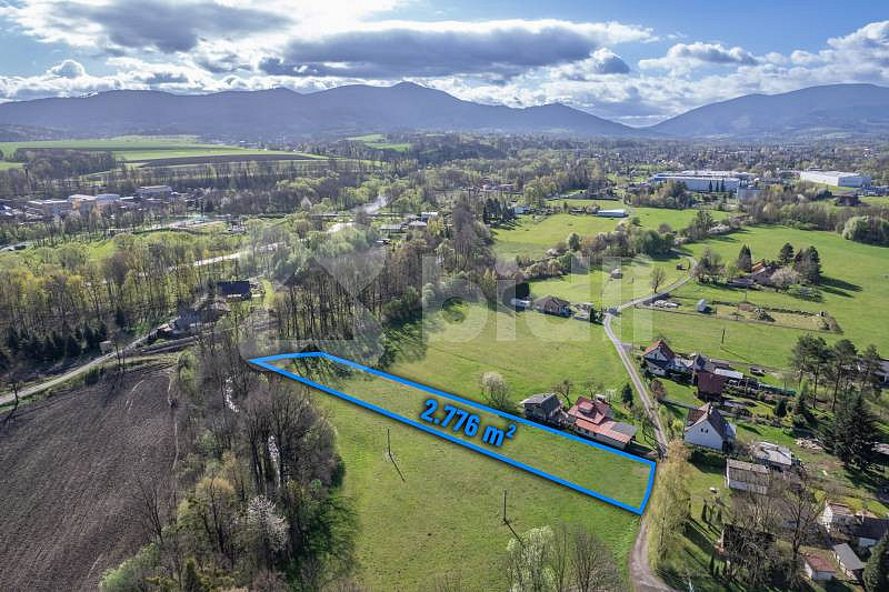 Prodej stavebního pozemku 2 776 m² – fotografie 2