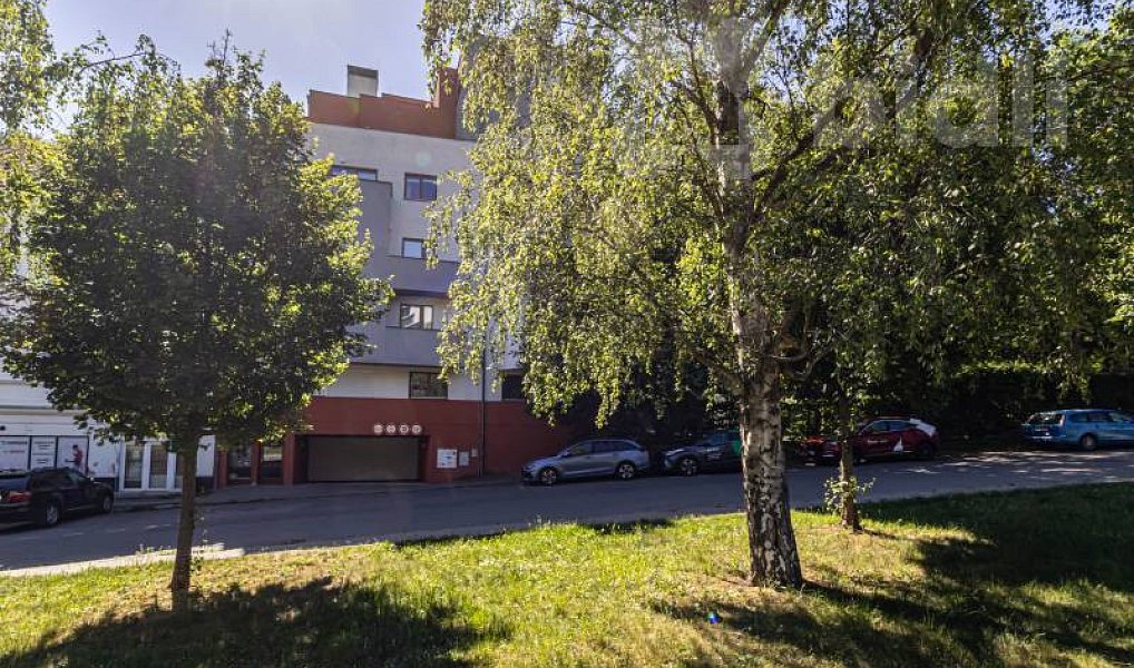 Prodej bytu 1+1 49 m², Praha – náhled fotky 18