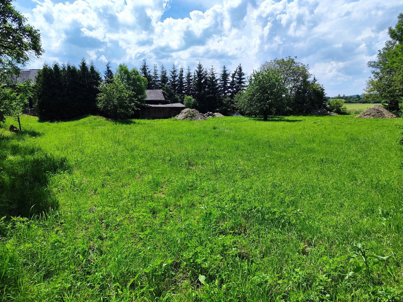 Prodej stavebního pozemku 1 655 m² – fotografie 2